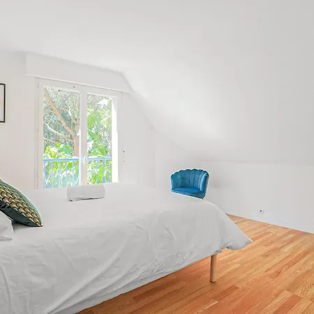 Vakantiehuis Spacieuse Maison De *